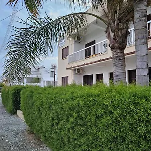 ** מלון דירות Sea קפריסין